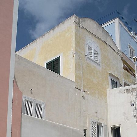 Bilocale Sant'Antonio Apartment Ponza Ruang foto